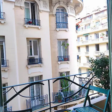 Appartement De Charme Style Neo-Gothique À Nice Quartier Musiciens Nizza